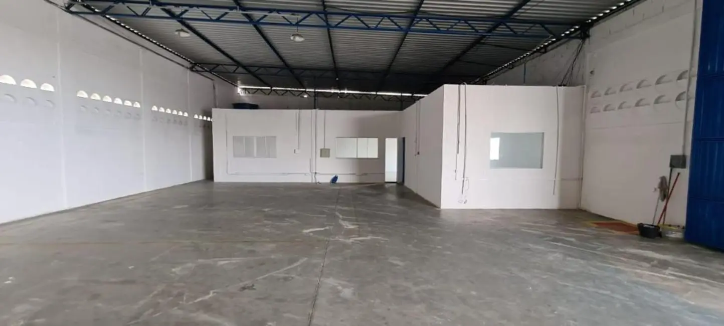 Foto 2 de Armazém / Galpão para alugar, 740m2 em Feira De Santana - BA