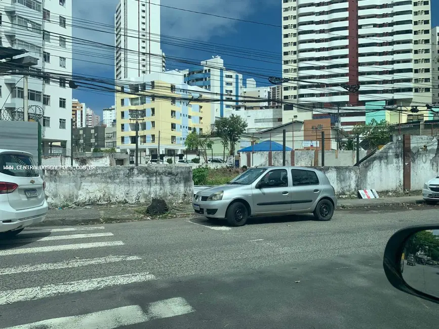 Foto 2 de Terreno / Lote à venda em Salvador - BA