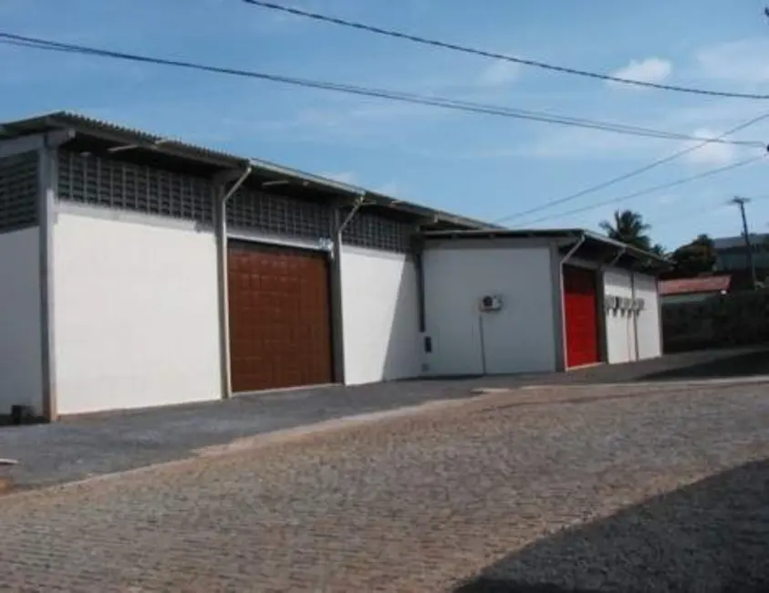 Armazém / Galpão para alugar, 240m2 em Lauro De Freitas - BA - imagem 6 Foto 6 de Armazém / Galpão para alugar, 240m2 em Lauro De Freitas - BA