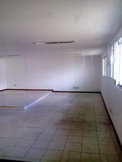 Foto 6 de Terreno / Lote à venda, 4000m2 em Salvador - BA