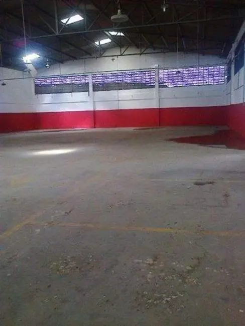 Foto 1 de Terreno / Lote à venda, 4000m2 em Salvador - BA