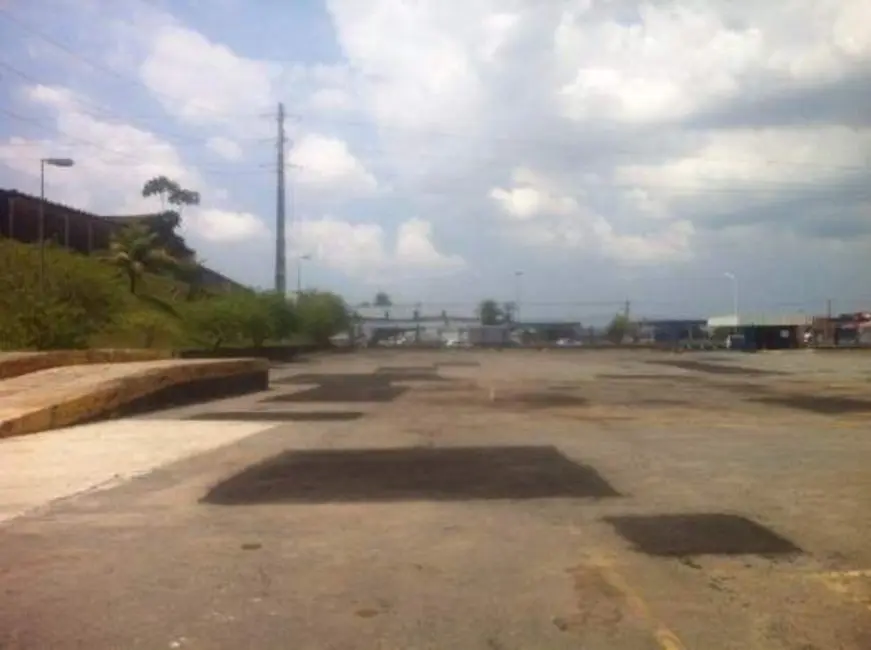 Terreno / Lote para alugar, 2000m2 em Salvador - BA - imagem 4 Foto 4 de Terreno / Lote para alugar, 2000m2 em Salvador - BA