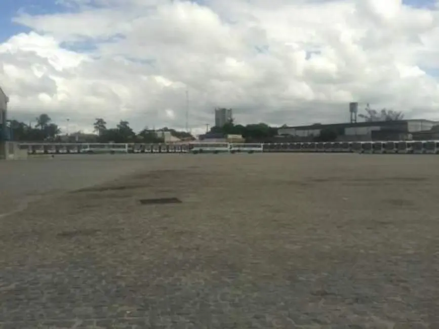 Terreno / Lote para alugar, 8000m2 em Salvador - BA - imagem 3 Foto 3 de Terreno / Lote para alugar, 8000m2 em Salvador - BA