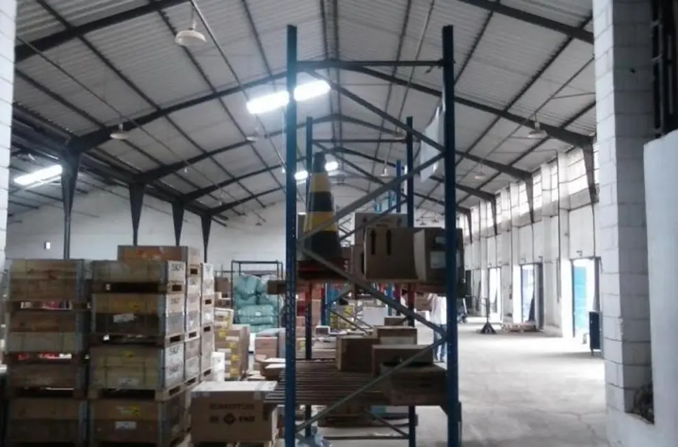 Armazém / Galpão para alugar, 2800m2 em Salvador - BA - imagem 5 Foto 5 de Armazém / Galpão para alugar, 2800m2 em Salvador - BA