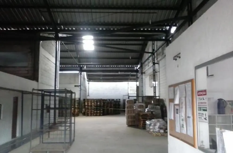 Armazém / Galpão para alugar, 2800m2 em Salvador - BA - imagem 3 Foto 3 de Armazém / Galpão para alugar, 2800m2 em Salvador - BA
