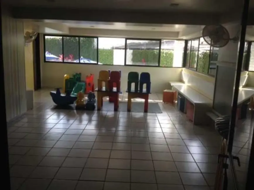 Foto 3 de Apartamento com 3 quartos à venda, 87m2 em Madalena, Recife - PE