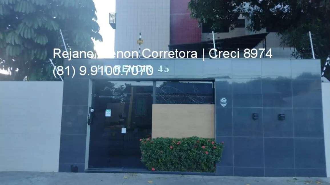 Foto 2 de Apartamento com 2 quartos à venda, 69m2 em Prado, Recife - PE