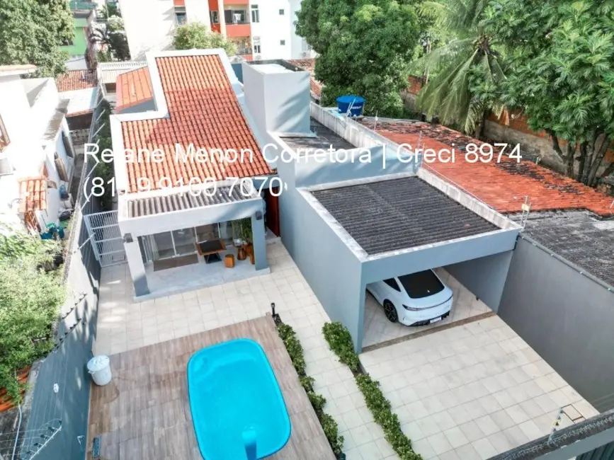 Casa com 4 quartos à venda, 232m2 em Boa Viagem, Recife - PE - imagem 2 Foto 2 de Casa com 4 quartos à venda, 232m2 em Boa Viagem, Recife - PE