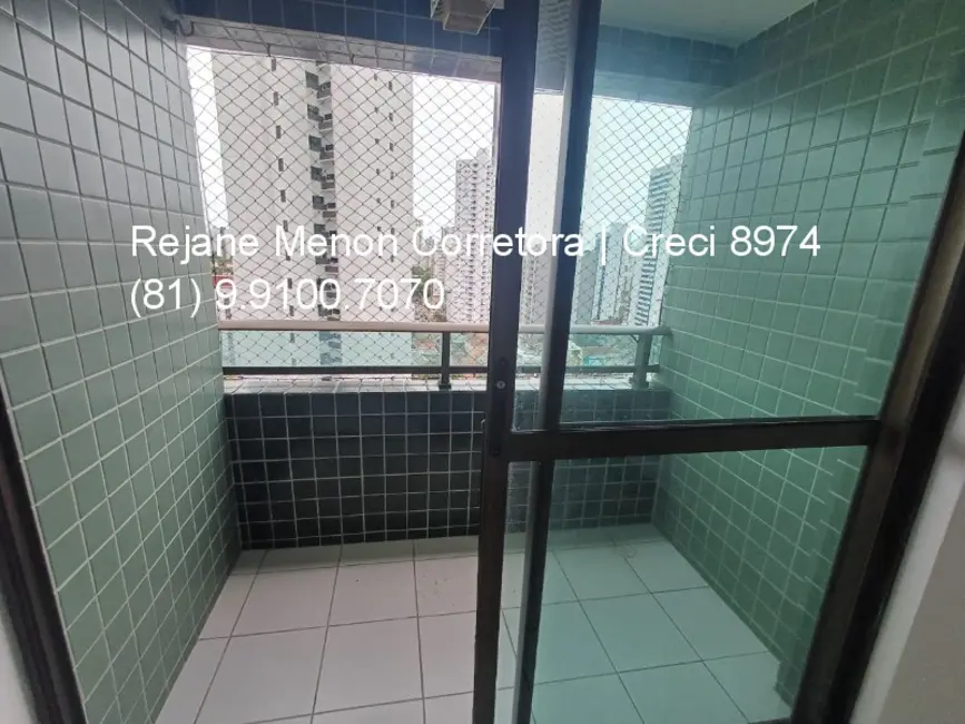 Foto 3 de Apartamento com 3 quartos à venda, 67m2 em Torre, Recife - PE