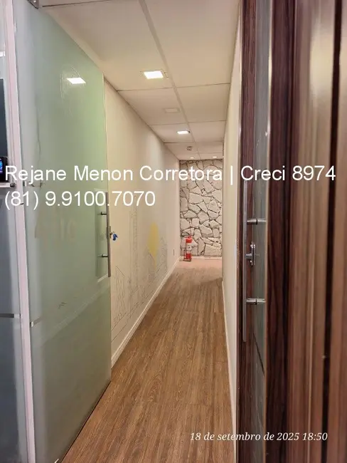 Sala Comercial para alugar, 101m2 em Boa Viagem, Recife - PE - imagem 2 Foto 2 de Sala Comercial para alugar, 101m2 em Boa Viagem, Recife - PE