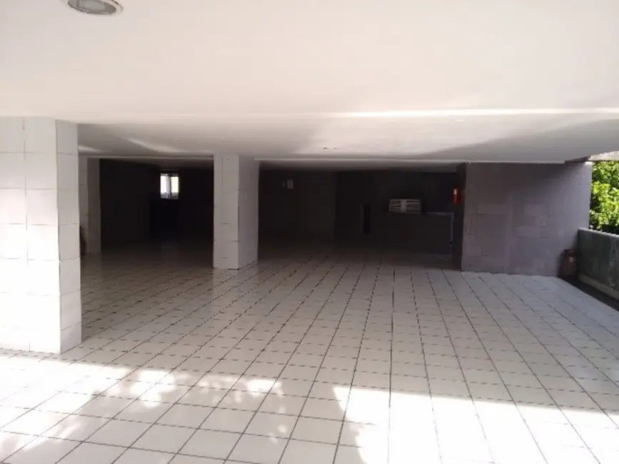 Foto 3 de Apartamento com 3 quartos à venda, 80m2 em Madalena, Recife - PE