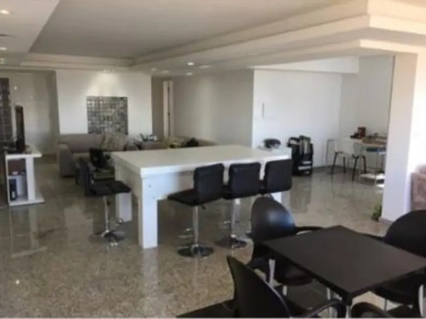 Foto 1 de Apartamento com 4 quartos à venda, 170m2 em Graças, Recife - PE