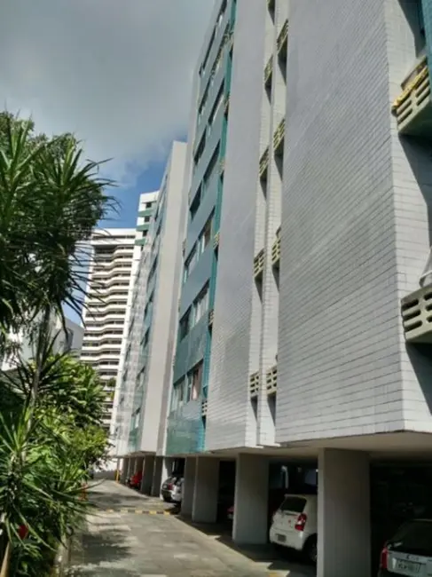 Foto 4 de Apartamento com 2 quartos à venda, 80m2 em Tamarineira, Recife - PE