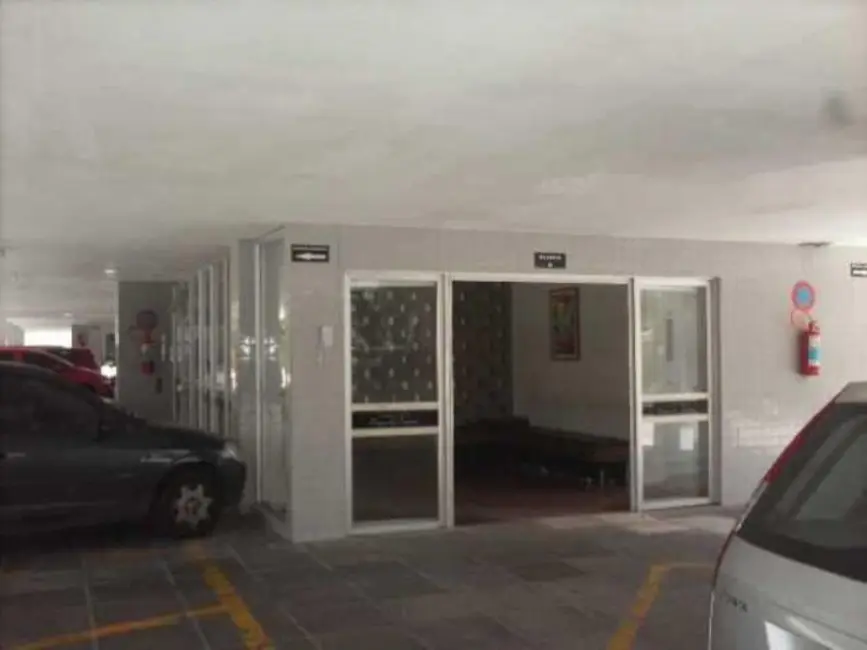 Foto 5 de Apartamento com 2 quartos à venda, 80m2 em Tamarineira, Recife - PE