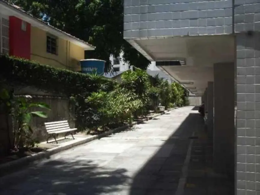 Foto 3 de Apartamento com 2 quartos à venda, 80m2 em Tamarineira, Recife - PE