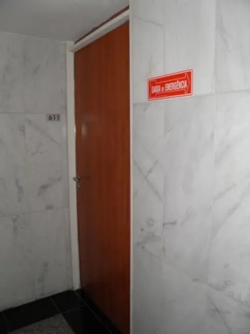 Foto 3 de Sala Comercial para alugar, 33m2 em Ilha do Retiro, Recife - PE