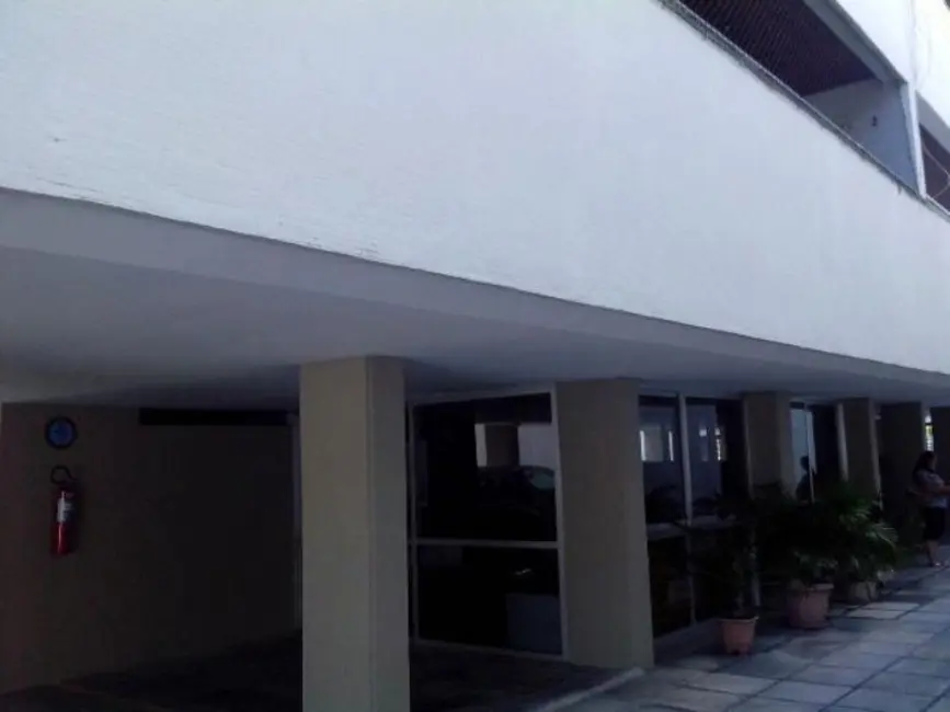 Foto 4 de Apartamento com 3 quartos à venda, 130m2 em Torre, Recife - PE