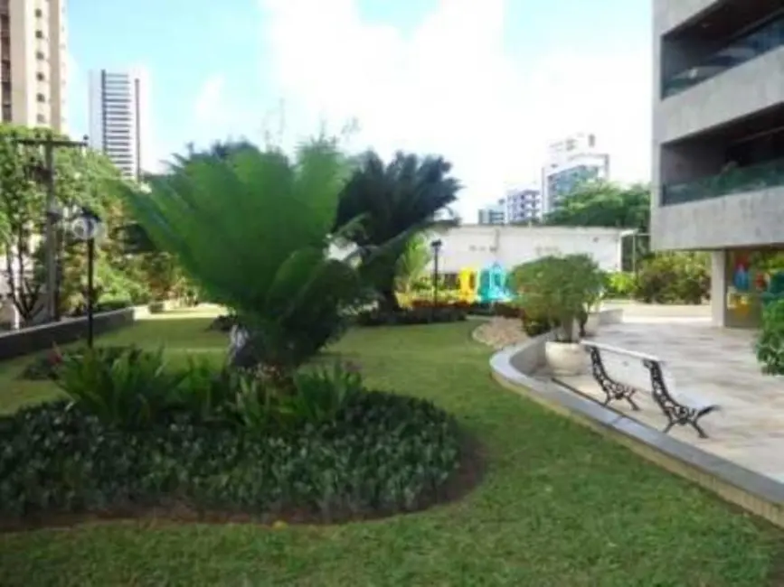 Foto 3 de Apartamento com 4 quartos à venda, 400m2 em Casa Amarela, Recife - PE