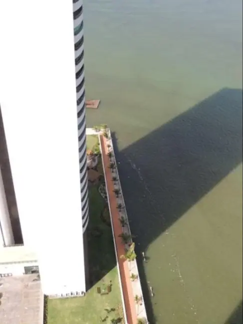 Foto 8 de Apartamento com 4 quartos à venda, 247m2 em Santo Antônio, Recife - PE