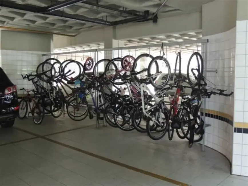 Foto 4 de Apartamento com 4 quartos à venda, 190m2 em Casa Forte, Recife - PE