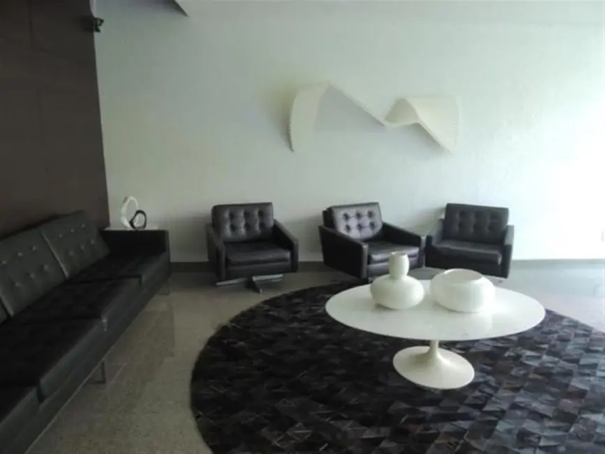 Foto 5 de Apartamento com 4 quartos à venda, 190m2 em Casa Forte, Recife - PE