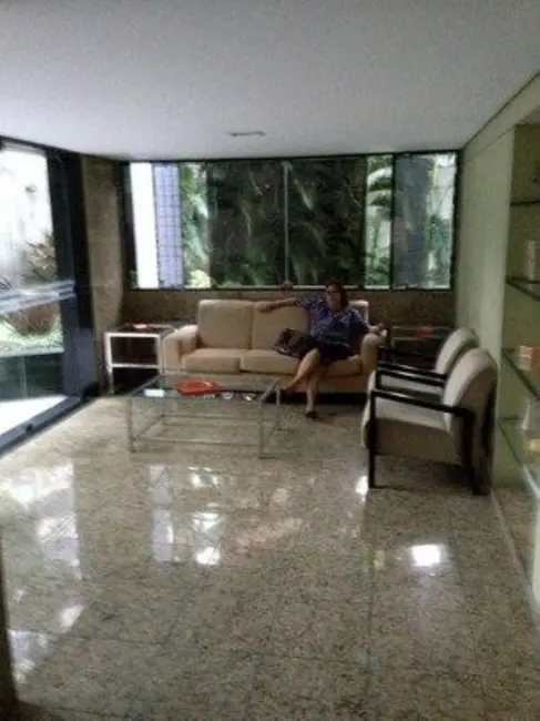Apartamento com 4 quartos à venda, 150m2 em Recife - PE - imagem 2 Foto 2 de Apartamento com 4 quartos à venda, 150m2 em Recife - PE