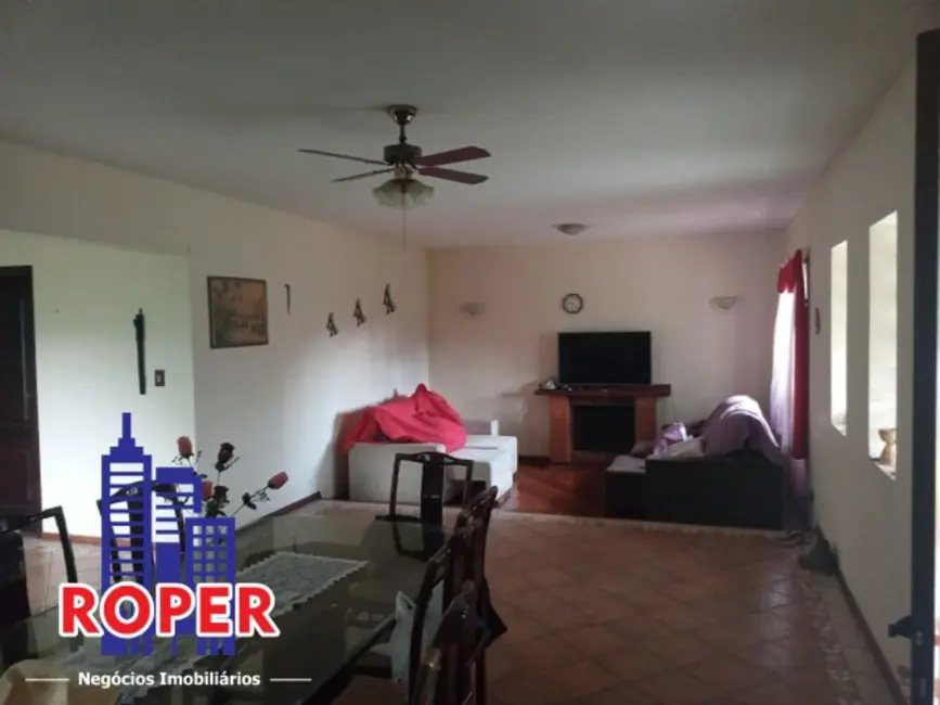 Chácara com 4 quartos à venda, 1300m2 em Mairinque - SP - imagem 5 Foto 5 de Chácara com 4 quartos à venda, 1300m2 em Mairinque - SP