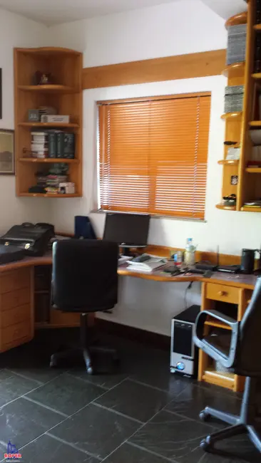 Foto 9 de Casa de Condomínio com 4 quartos à venda, 1260m2 em Caputera, Aruja - SP