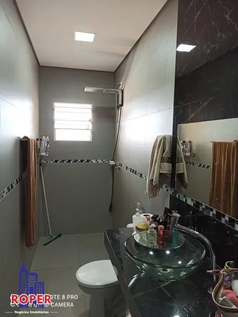 Casa com 3 quartos à venda, 120m2 em Jardim Santa Lúcia, Campinas - SP - imagem 9 Foto 9 de Casa com 3 quartos à venda, 120m2 em Jardim Santa Lúcia, Campinas - SP