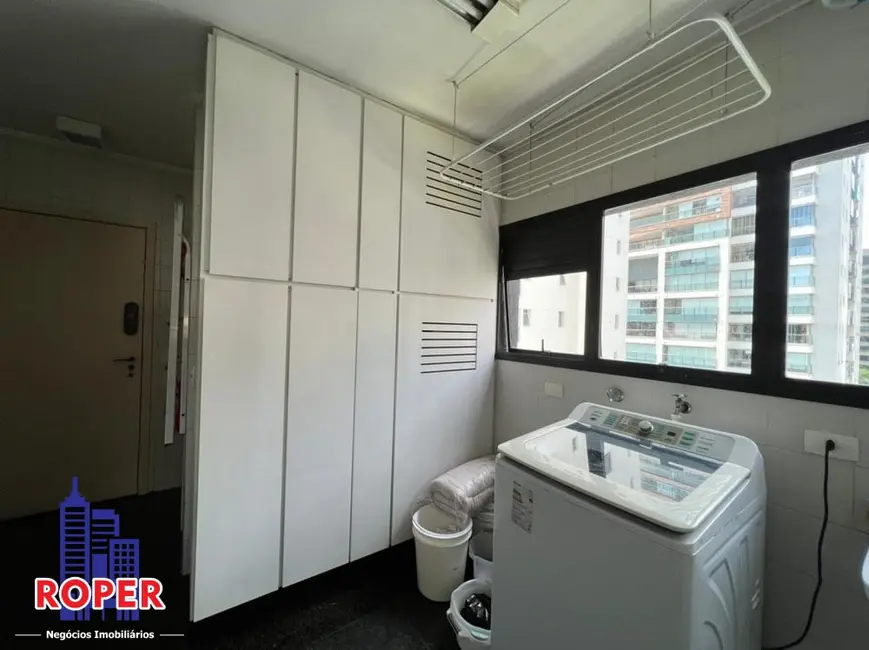 Foto 12 de Apartamento com 3 quartos à venda e para alugar, 220m2 em Itaim Bibi, São Paulo - SP