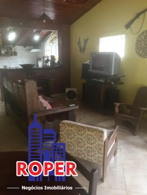 Chácara com 3 quartos à venda, 4000m2 em Jardim Camargo (Canguera), Sao Roque - SP - imagem 6 Foto 6 de Chácara com 3 quartos à venda, 4000m2 em Jardim Camargo (Canguera), Sao Roque - SP