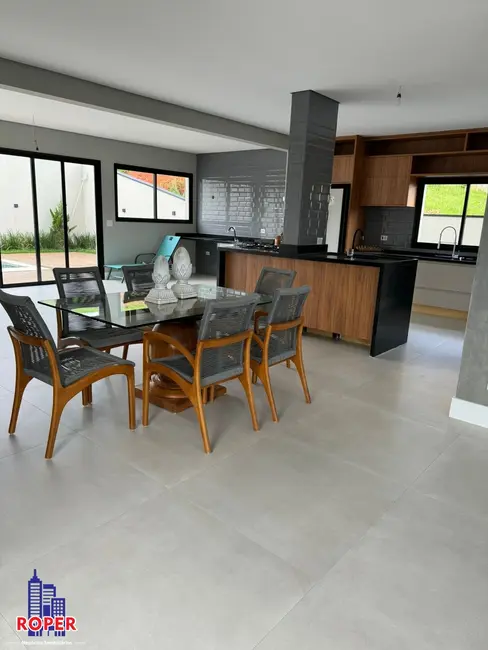 Foto 2 de Casa de Condomínio com 3 quartos à venda e para alugar, 374m2 em Colinas de Parnaíba I, Santana De Parnaiba - SP