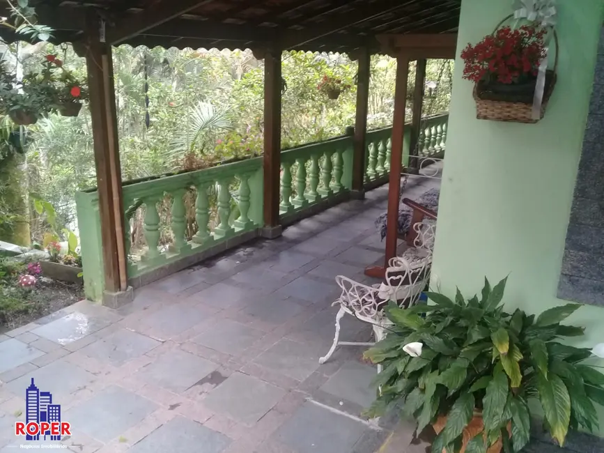 Foto 1 de Chácara com 3 quartos à venda, 6800m2 em Parque dos Jacarandás, Aruja - SP