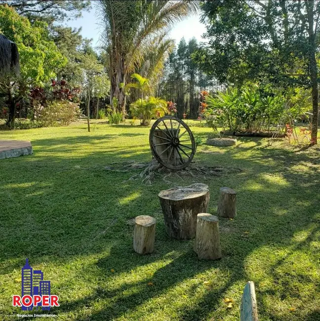 Chácara com 3 quartos à venda, 22000m2 em Mairinque - SP - imagem 8 Foto 8 de Chácara com 3 quartos à venda, 22000m2 em Mairinque - SP