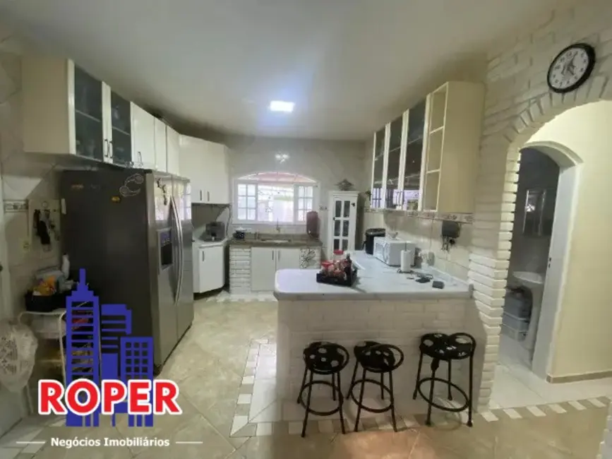 Foto 5 de Chácara com 3 quartos à venda, 3000m2 em Santa Isabel - SP