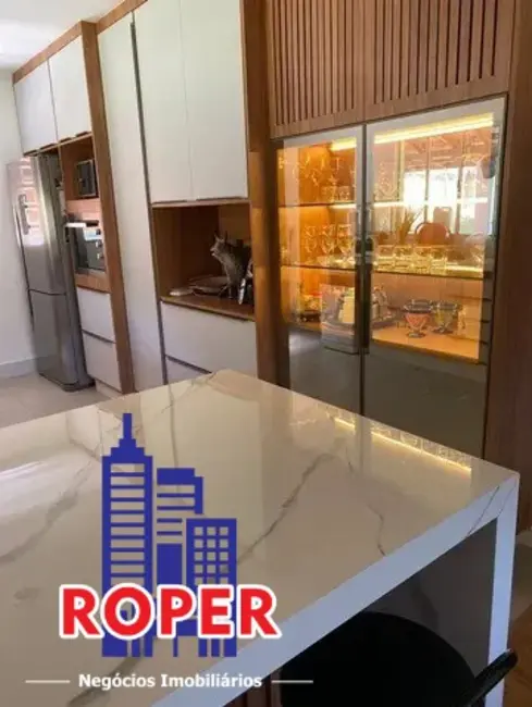 Chácara com 2 quartos à venda, 20000m2 em Sao Jose Dos Campos - SP - imagem 5 Foto 5 de Chácara com 2 quartos à venda, 20000m2 em Sao Jose Dos Campos - SP