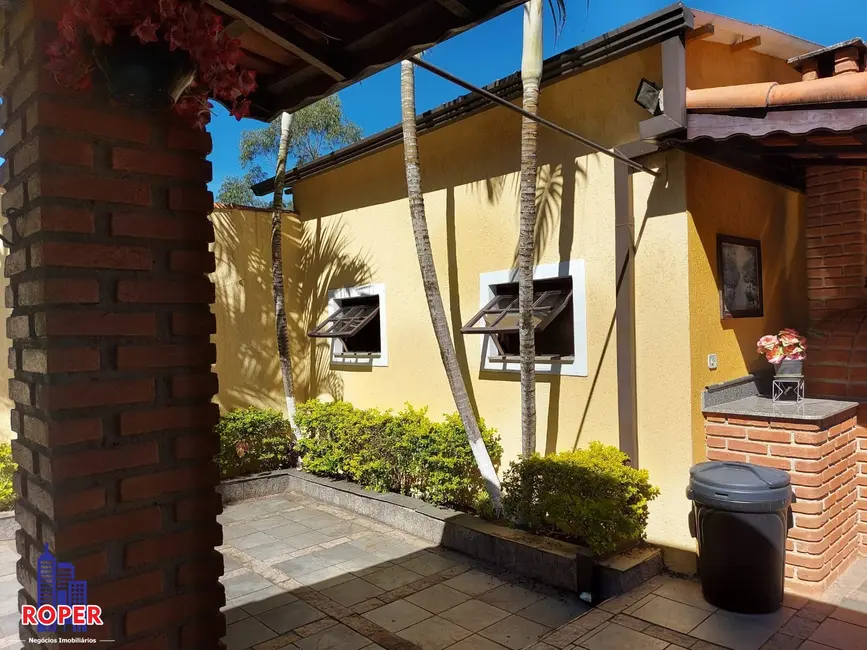 Casa de Condomínio com 3 quartos à venda, 1263m2 em Mairipora - SP - imagem 4 Foto 4 de Casa de Condomínio com 3 quartos à venda, 1263m2 em Mairipora - SP