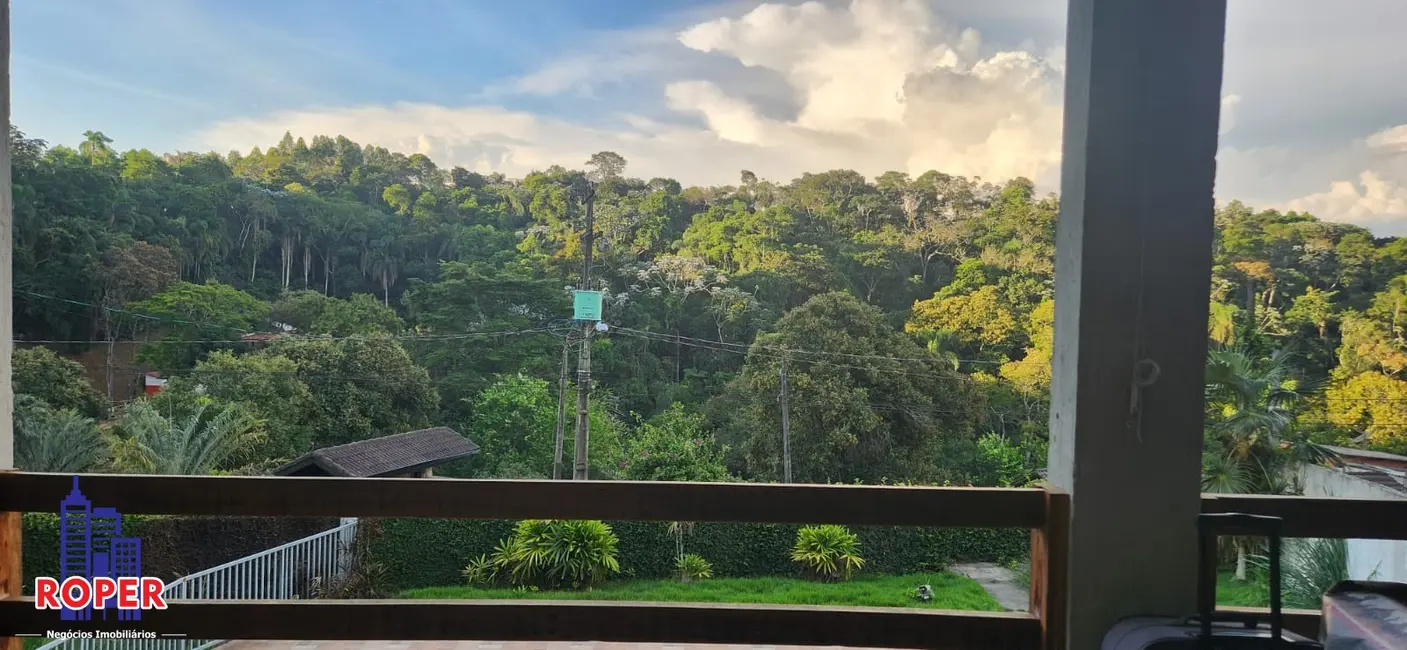 Foto 2 de Chácara com 3 quartos à venda, 3200m2 em Jardim das Cerejeiras, Aruja - SP