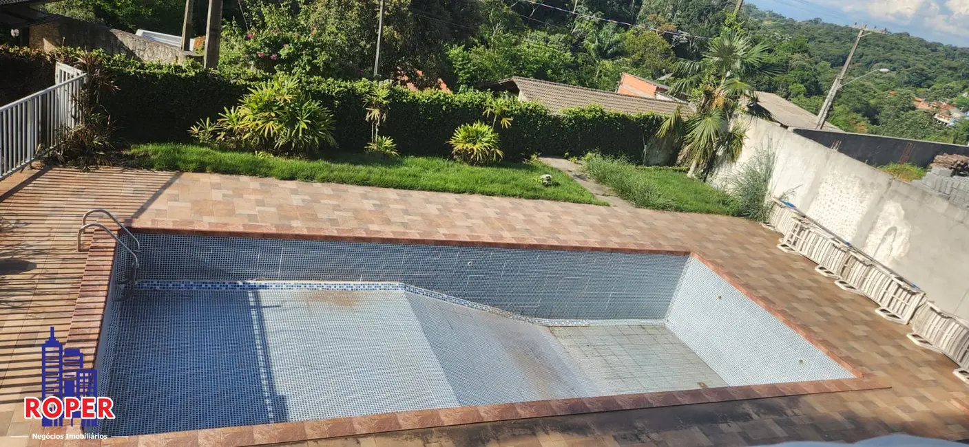 Foto 4 de Chácara com 3 quartos à venda, 3200m2 em Jardim das Cerejeiras, Aruja - SP