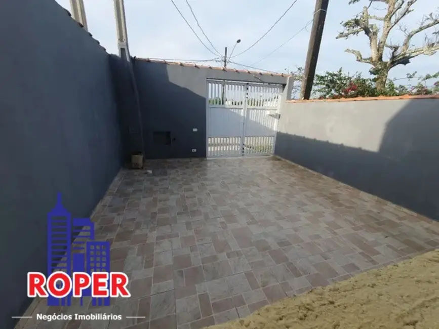 Foto 2 de Casa com 2 quartos à venda, 160m2 em Itanhaem - SP