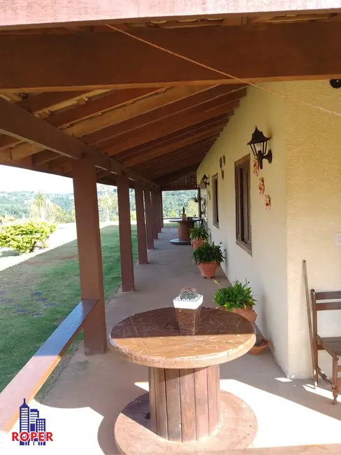 Chácara com 2 quartos à venda, 6950m2 em Sao Roque - SP - imagem 9 Foto 9 de Chácara com 2 quartos à venda, 6950m2 em Sao Roque - SP