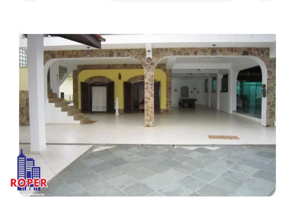 Casa com 7 quartos à venda, 500m2 em Bertioga - SP - imagem 7 Foto 7 de Casa com 7 quartos à venda, 500m2 em Bertioga - SP