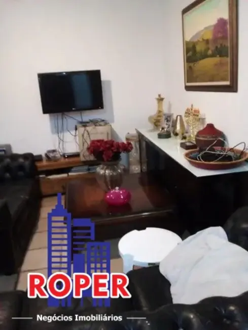 Chácara com 3 quartos à venda, 3200m2 em Piracaia - SP - imagem 4 Foto 4 de Chácara com 3 quartos à venda, 3200m2 em Piracaia - SP