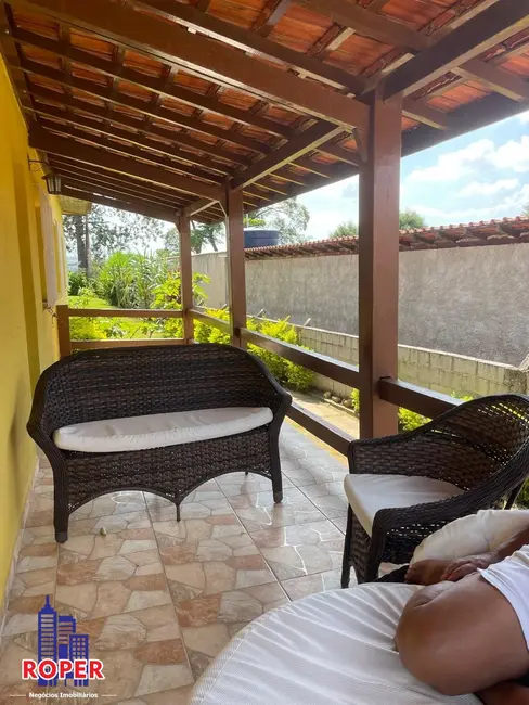 Chácara com 3 quartos à venda, 1600m2 em Dona Catarina, Mairinque - SP - imagem 5 Foto 5 de Chácara com 3 quartos à venda, 1600m2 em Dona Catarina, Mairinque - SP