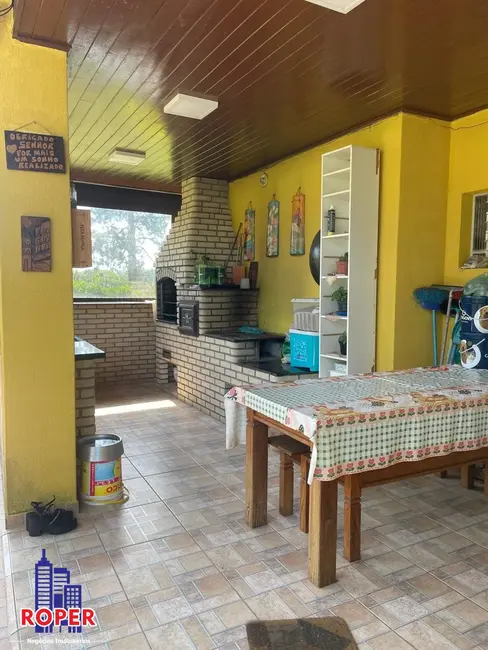 Chácara com 3 quartos à venda, 1600m2 em Dona Catarina, Mairinque - SP - imagem 6 Foto 6 de Chácara com 3 quartos à venda, 1600m2 em Dona Catarina, Mairinque - SP