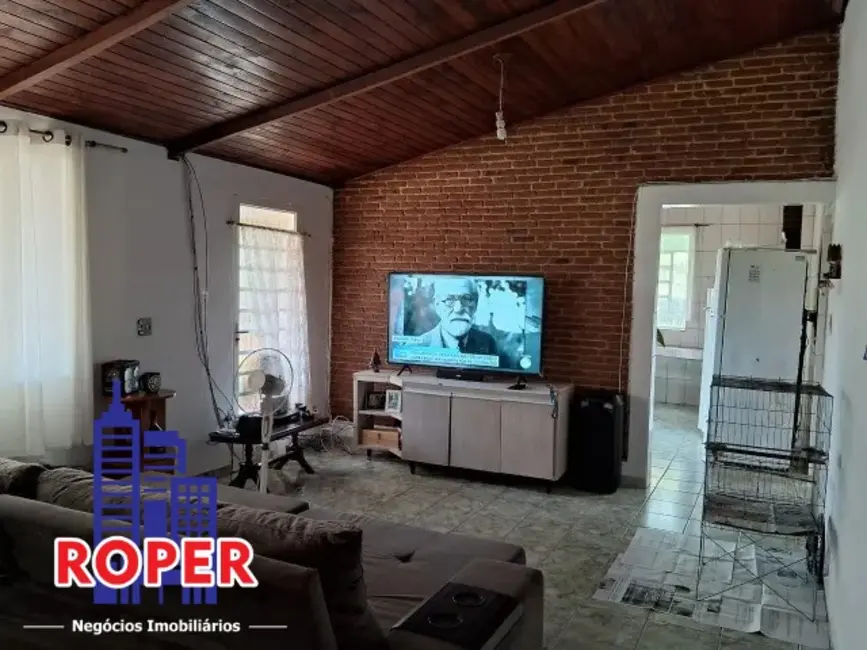 Chácara com 2 quartos à venda, 1000m2 em Chácara Recreio Internacional, Suzano - SP - imagem 6 Foto 6 de Chácara com 2 quartos à venda, 1000m2 em Chácara Recreio Internacional, Suzano - SP