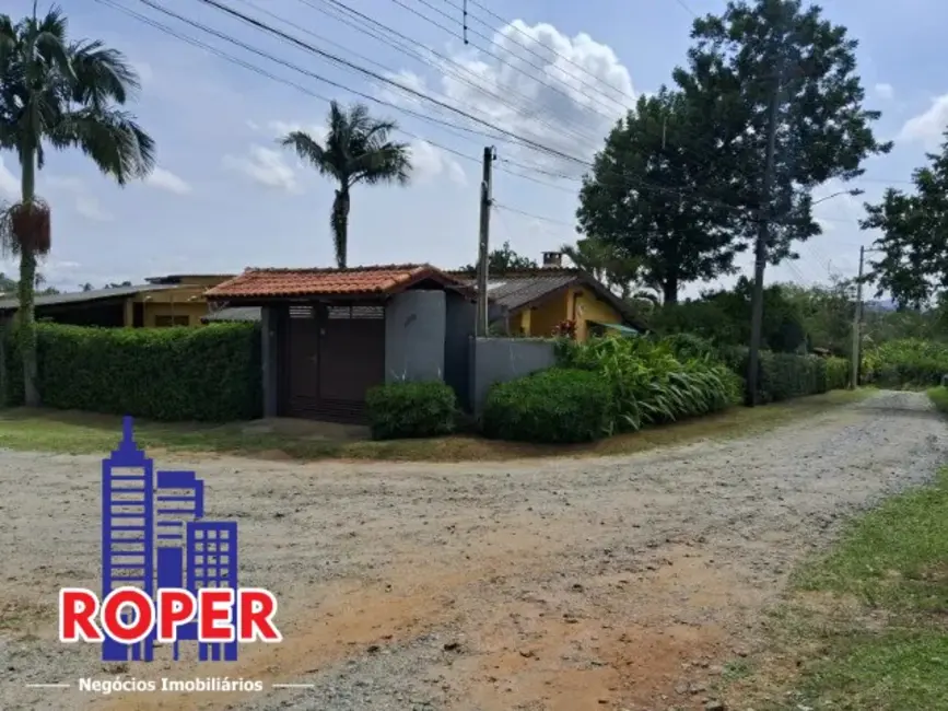 Chácara com 2 quartos à venda, 1000m2 em Chácara Recreio Internacional, Suzano - SP - imagem 3 Foto 3 de Chácara com 2 quartos à venda, 1000m2 em Chácara Recreio Internacional, Suzano - SP