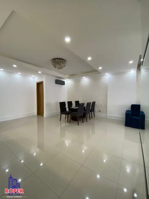 Apartamento com 4 quartos à venda, 233m2 em Guilhermina, Praia Grande - SP - imagem 6 Foto 6 de Apartamento com 4 quartos à venda, 233m2 em Guilhermina, Praia Grande - SP