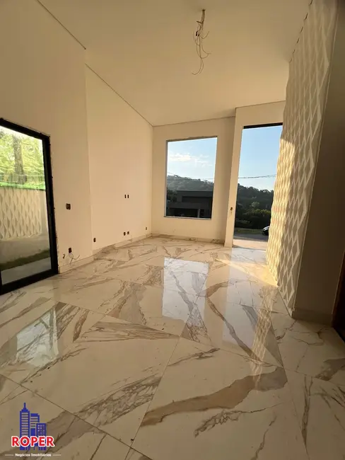 Casa de Condomínio com 3 quartos à venda, 321m2 em Cidade Parquelandia, Mogi Das Cruzes - SP - imagem 9 Foto 9 de Casa de Condomínio com 3 quartos à venda, 321m2 em Cidade Parquelandia, Mogi Das Cruzes - SP