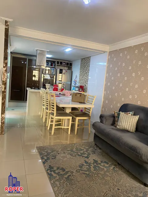 Foto 5 de Casa de Condomínio com 3 quartos à venda, 189m2 em Vila Bertioga, São Paulo - SP